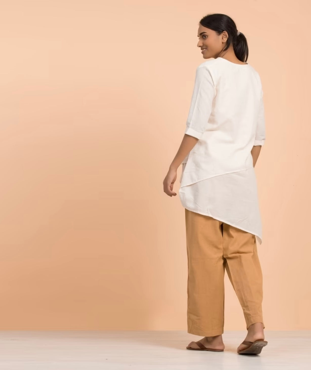 Nandhi Ladies Kurtha - Off White