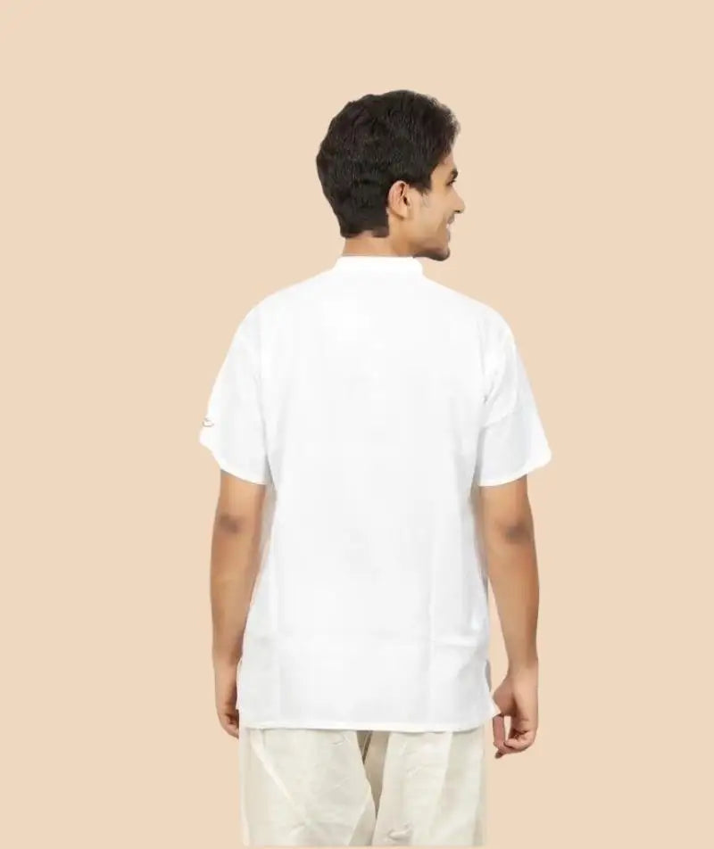 Men’s 100% organic cotton kurta with embroidered (White) "Aum". Short sleeved short kurta. Relaxed fit.