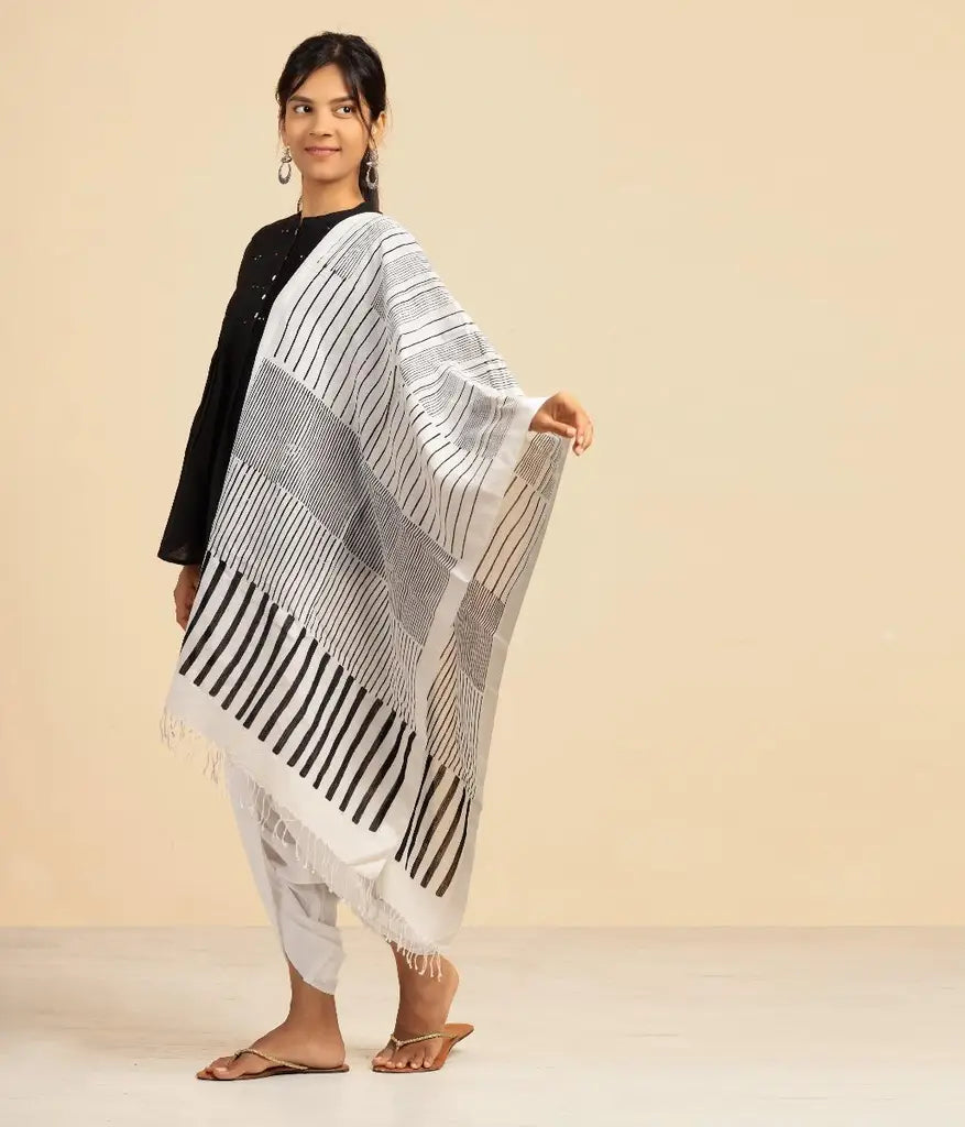 Shawl- White. A festive gift