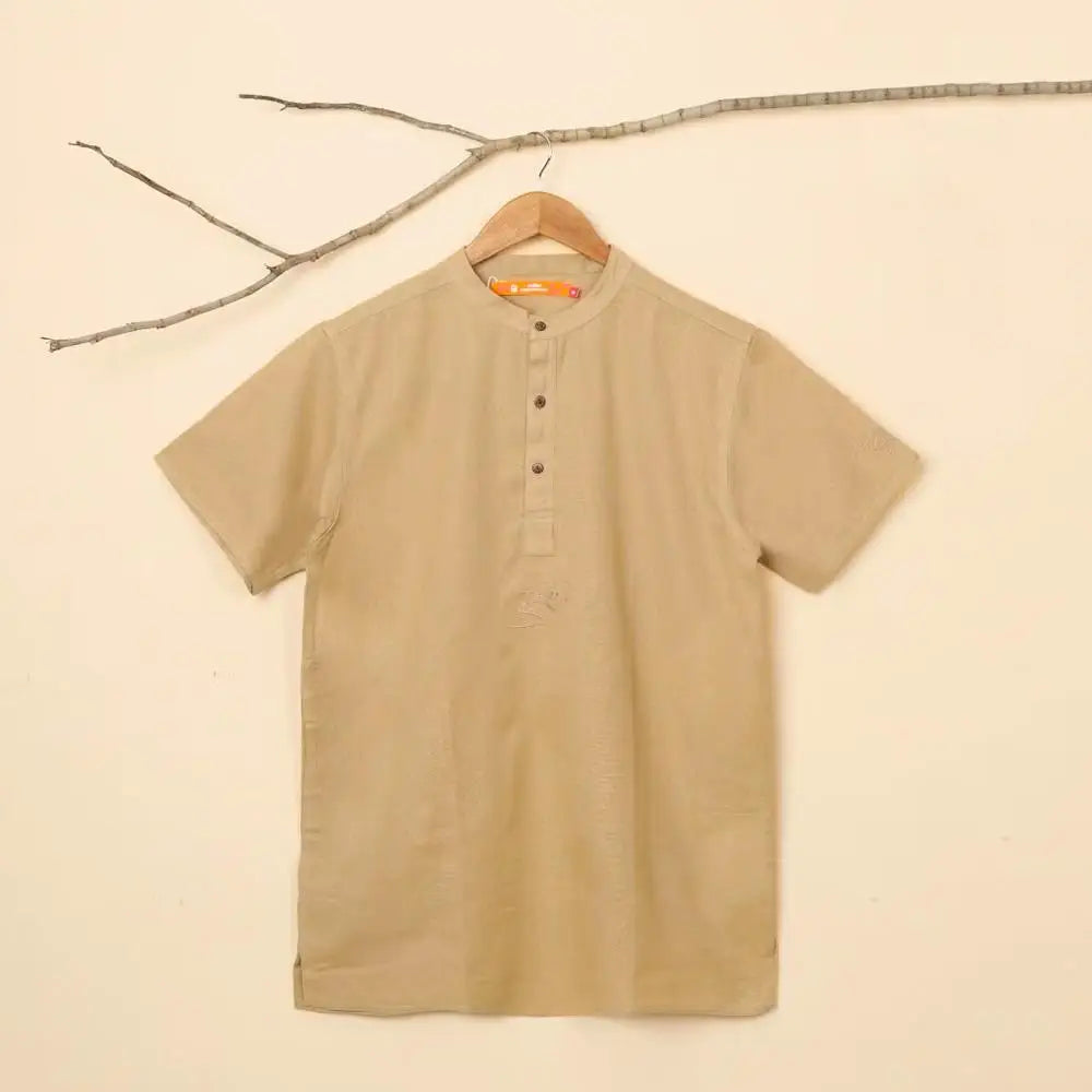 Men’s 100% organic cotton kurta with embroidered (Beige) "Aum". Short sleeved short kurta. Relaxed fit.