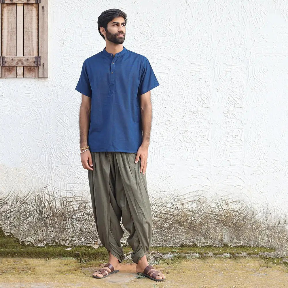 Men’s 100% organic cotton kurta with embroidered (Navy) "Aum". Short sleeved short kurta. Relaxed fit.