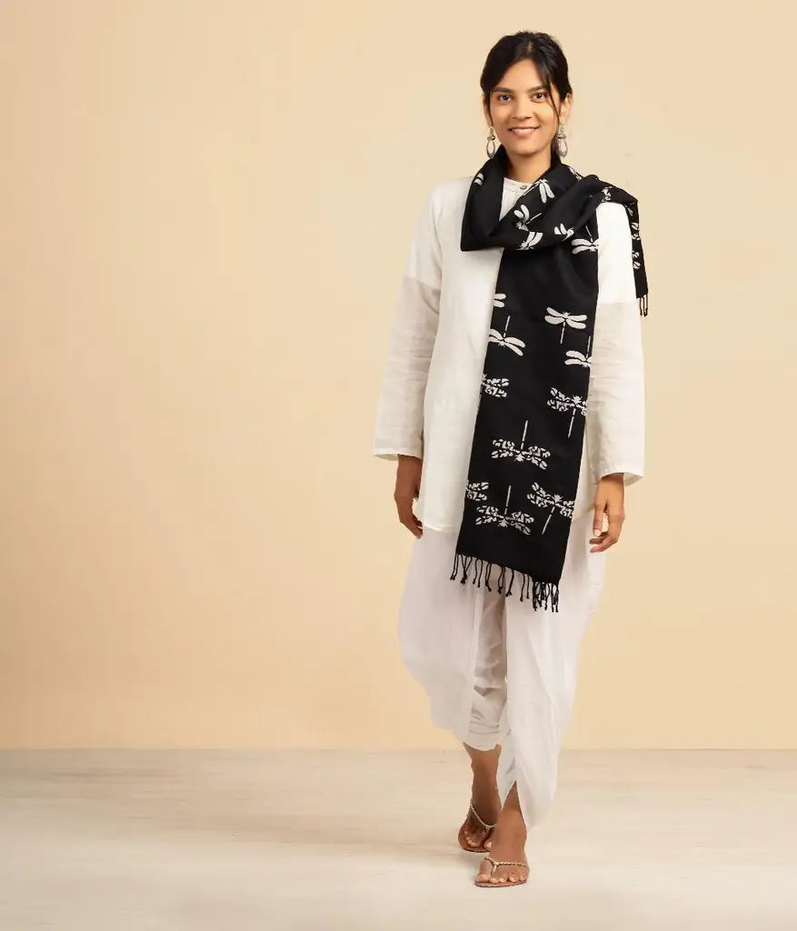 Shawl- Black. A festive gift